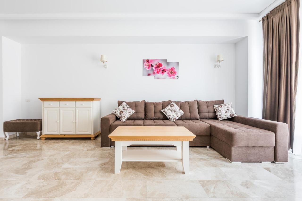 Sns Apartament In Vila Sophia Mamaia Exteriér fotografie