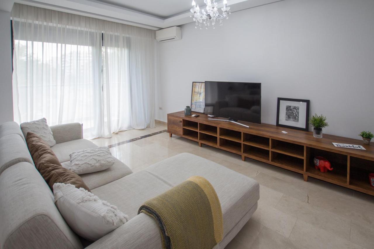 Sns Apartament In Vila Sophia Mamaia Exteriér fotografie