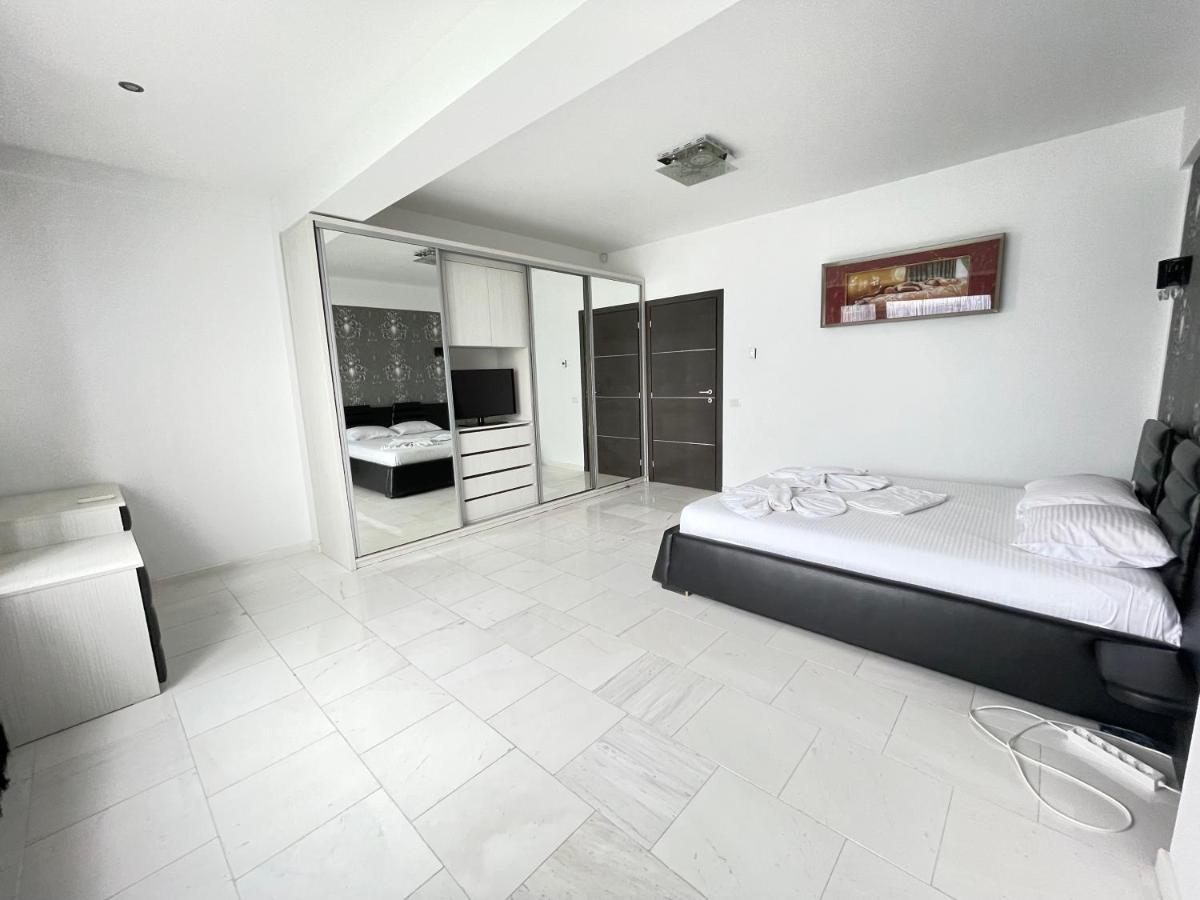 Sns Apartament In Vila Sophia Mamaia Exteriér fotografie