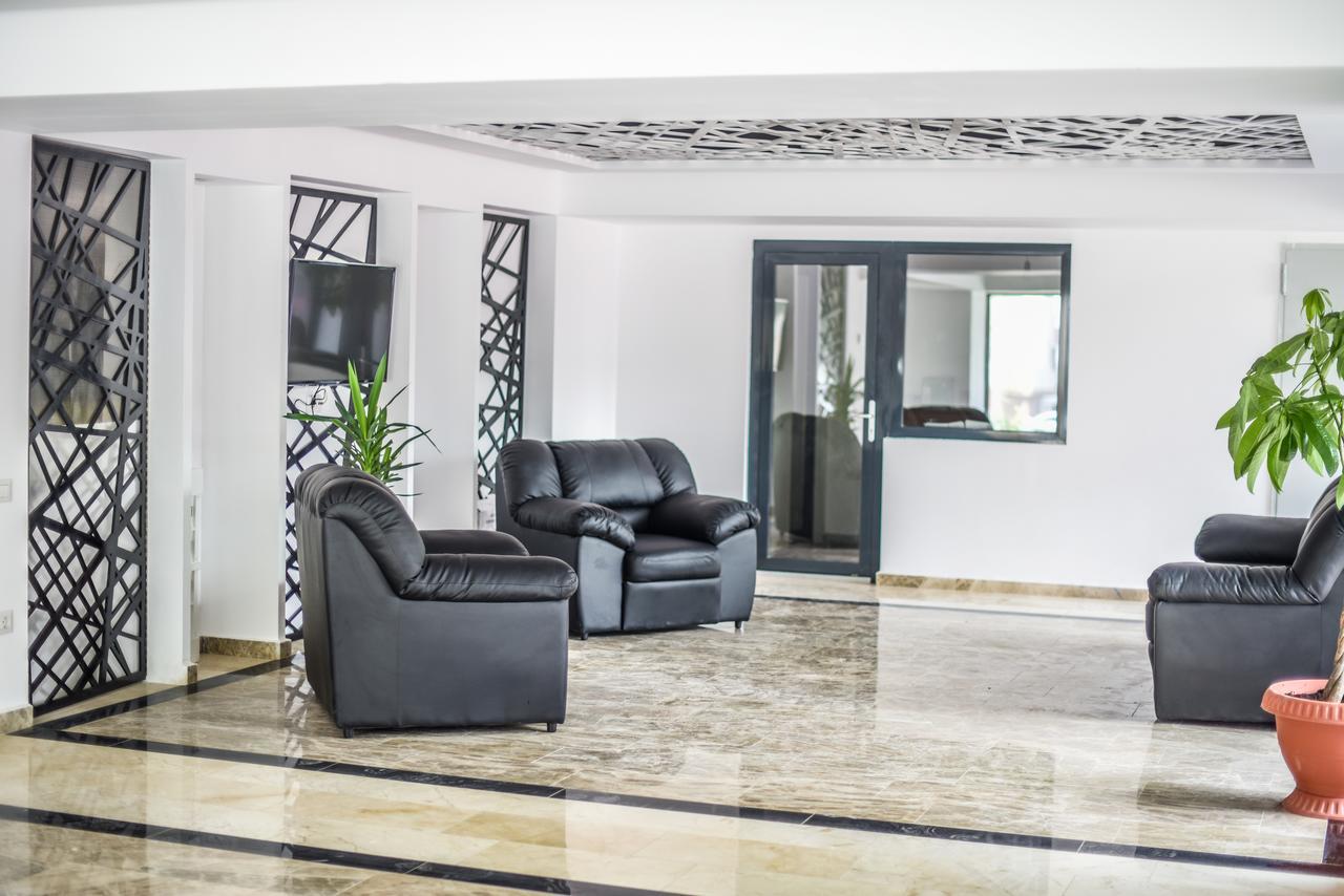 Sns Apartament In Vila Sophia Mamaia Exteriér fotografie