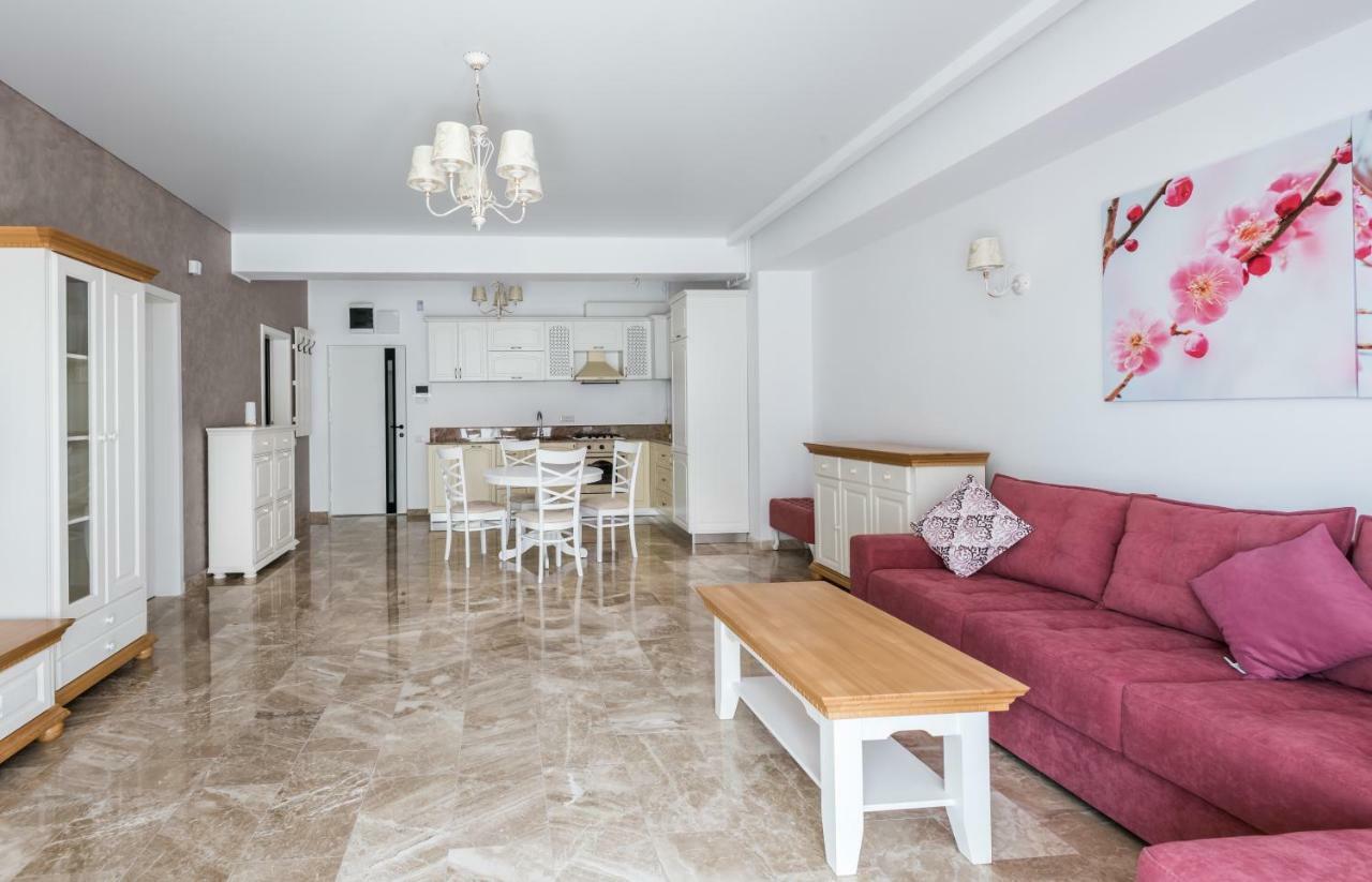 Sns Apartament In Vila Sophia Mamaia Exteriér fotografie
